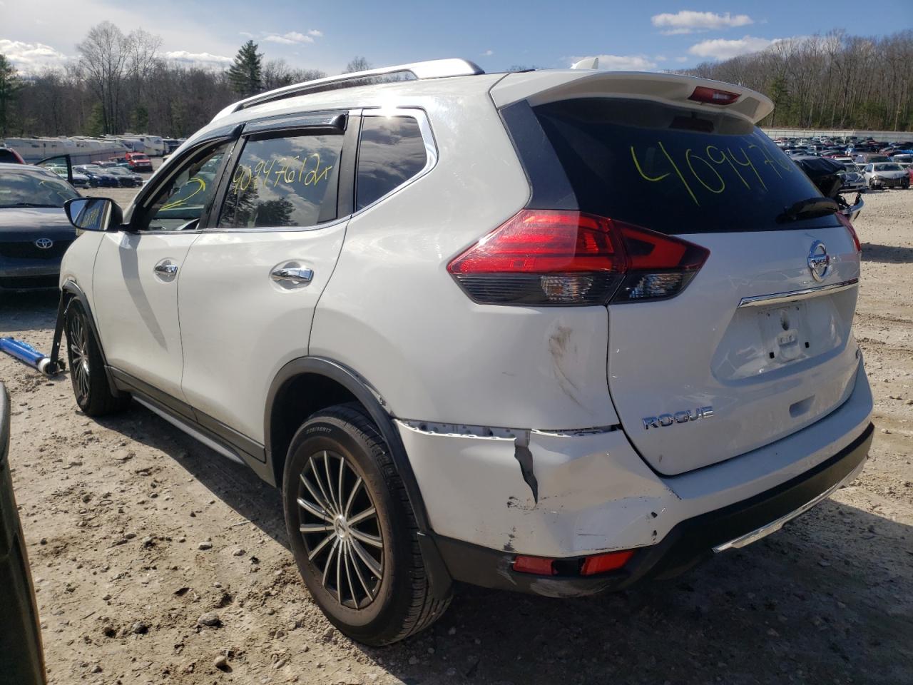 Photo 3 from auction – 2017 NISSAN ROGUE S with VIN KNMAT2MV2HP511998
