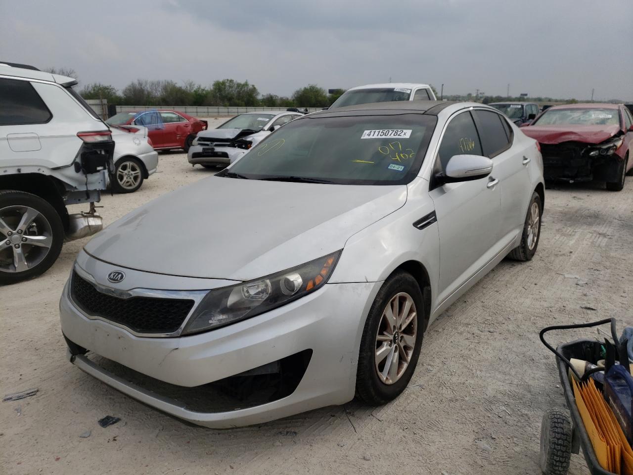 Photo 2 from auction – 2012 KIA OPTIMA EX with VIN 5XXGN4A77CG017402