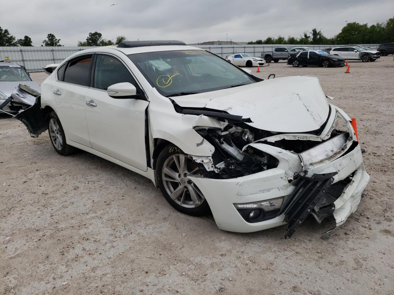 NISSAN ALTIMA 2.5 2015 with VIN 1N4AL3APXFC242073 - Photo from auction