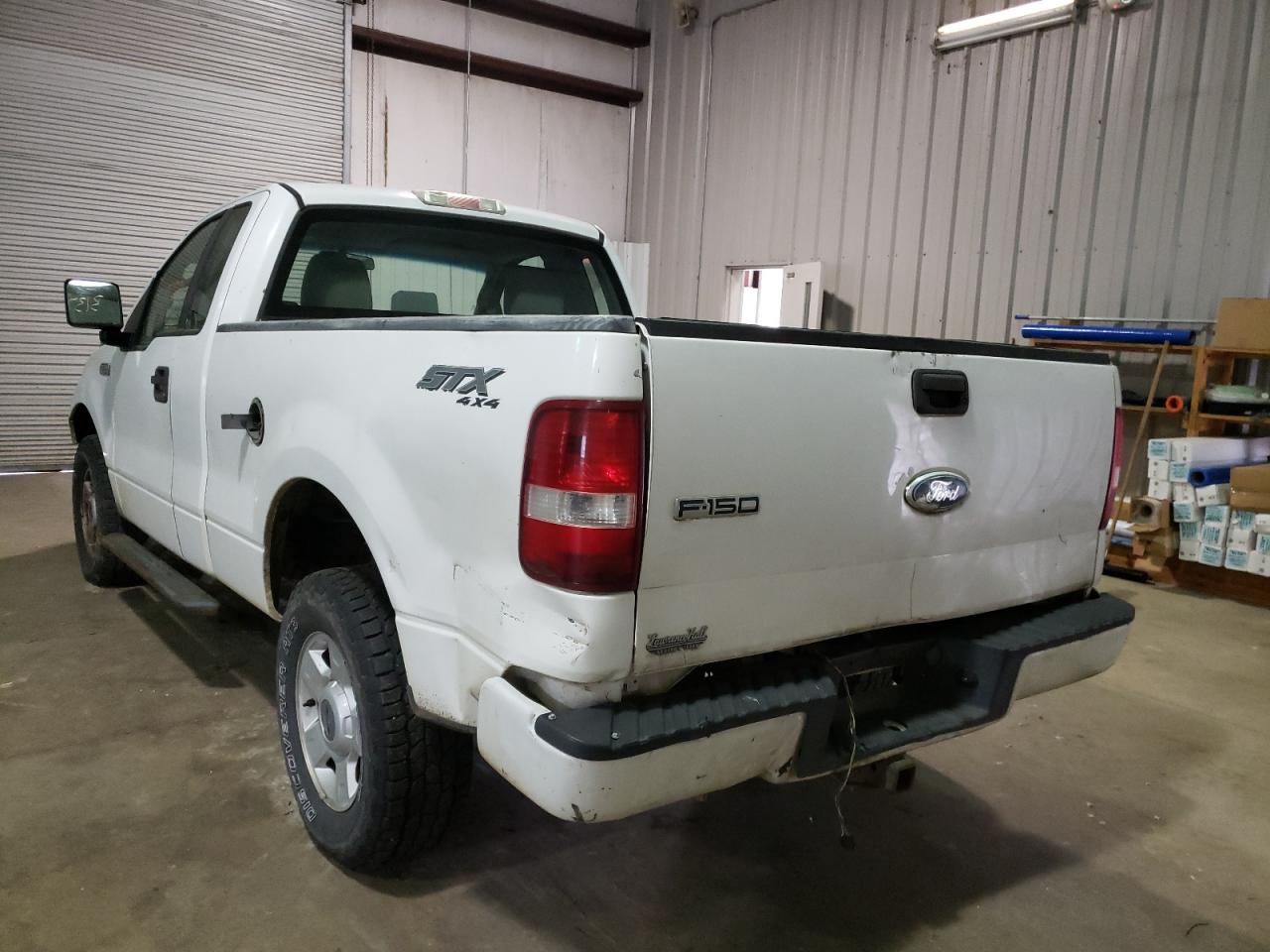 Photo 3 from auction – 2005 FORD F150 with VIN 1FTRF14W95KC64629