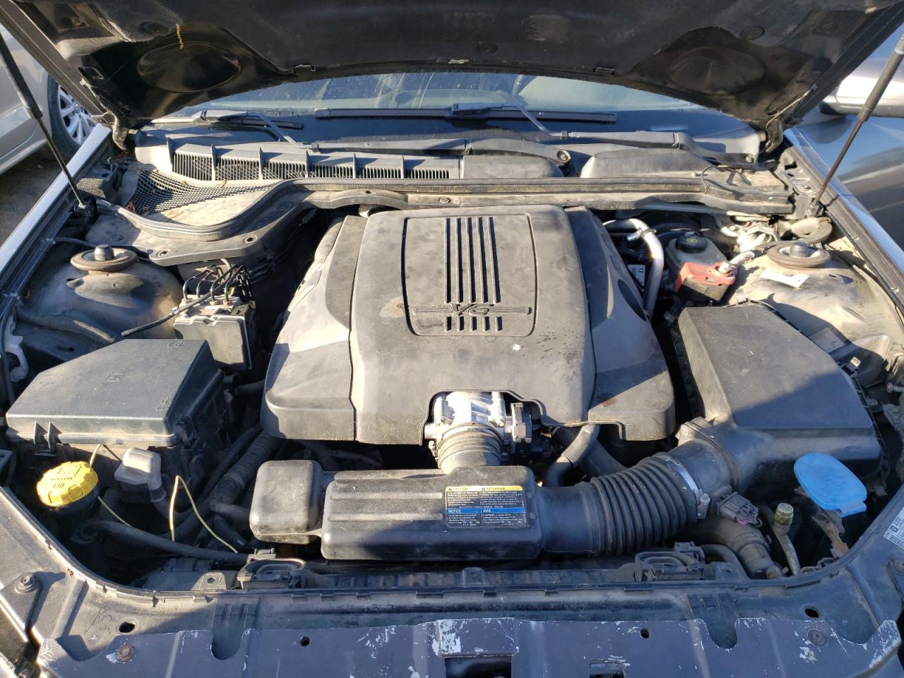 Photo 7 from auction – 2009 PONTIAC G8 with VIN 6G2ER57789L235681