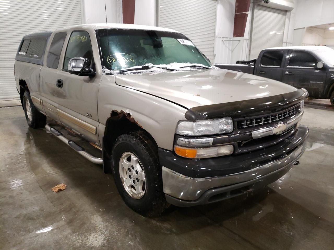 CHEVROLET SILVERADO 2001 with VIN 1GCEK19T41E206025 - Photo from auction