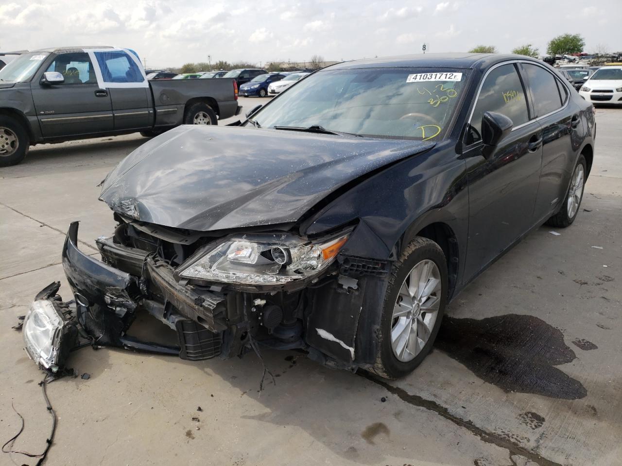 Photo 2 from auction – 2014 LEXUS ES 300H with VIN JTHBW1GG1E2075039