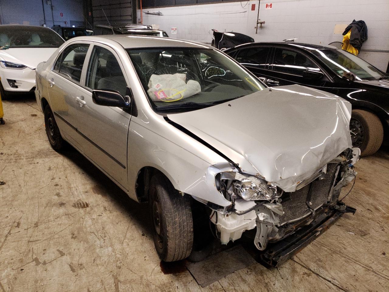 TOYOTA COROLLA CE 2004 مع رقم تعريف المركبة 2T1BR32EX4C246851 - صورة من المزاد