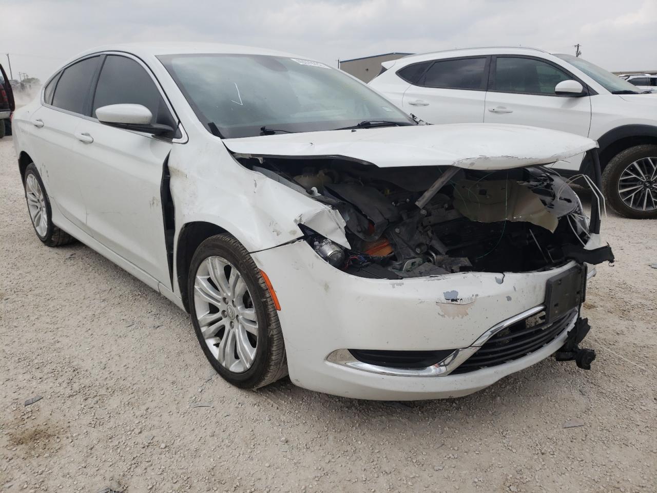 CHRYSLER 200 LIMITE 2015 with VIN 1C3CCCAB5FN622633 - Photo from auction