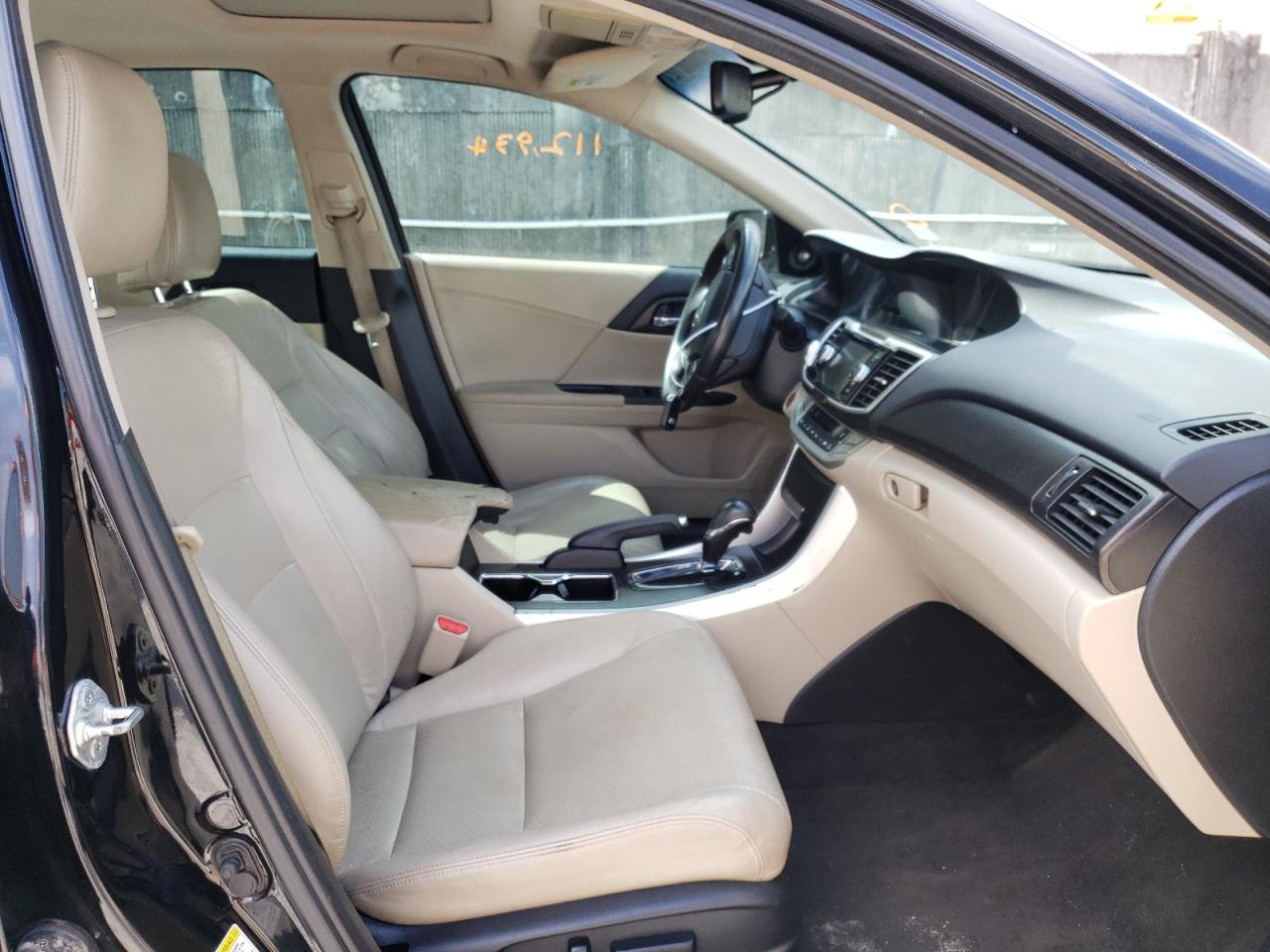 Photo 5 from auction – 2013 HONDA ACCORD EXL with VIN 1HGCR2F85DA020287