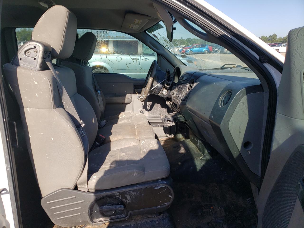 Фото 5 с аукциона – 2007 FORD F150 с VIN 1FTRX12W47FA84681