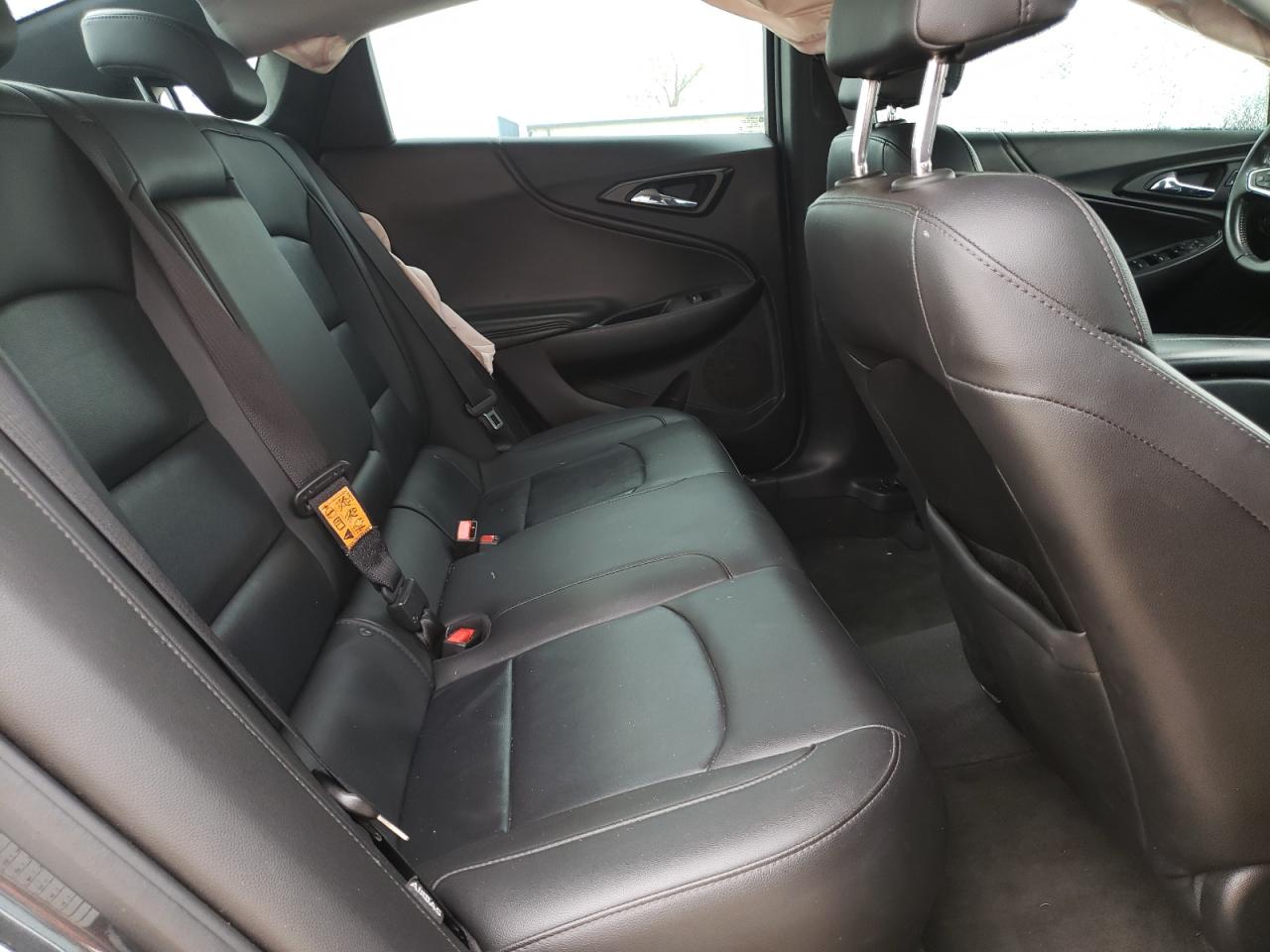 Photo 6 from auction – 2018 CHEVROLET MALIBU LT with VIN 1G1ZD5ST8JF244583