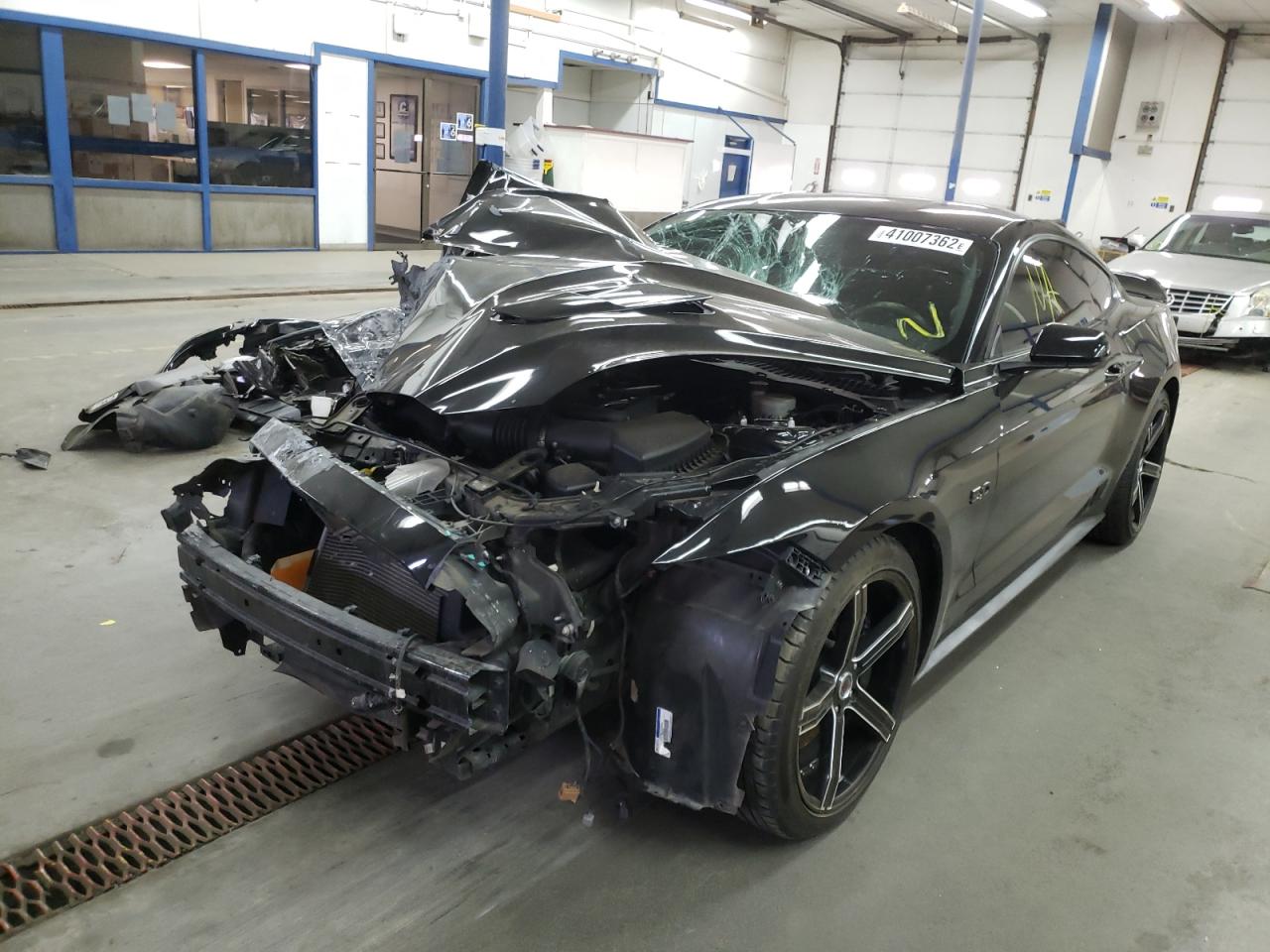 Photo 2 from auction – 2015 FORD MUSTANG with VIN 1FA6P8CF7F5311186
