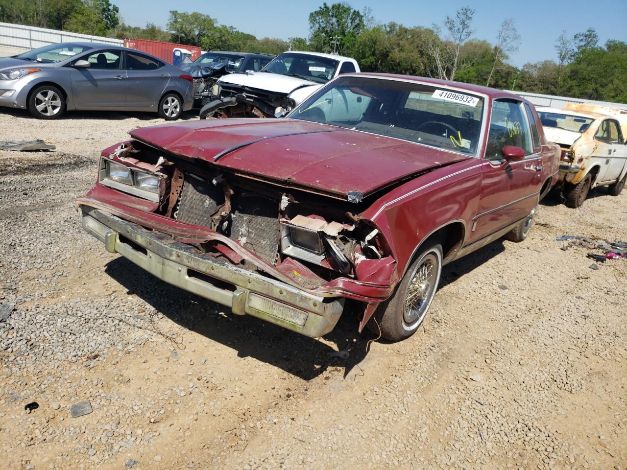 Photo 2 from auction – 1981 OLDSMOBILE CUTLASS SU with VIN 1G3AM47A3BR490768