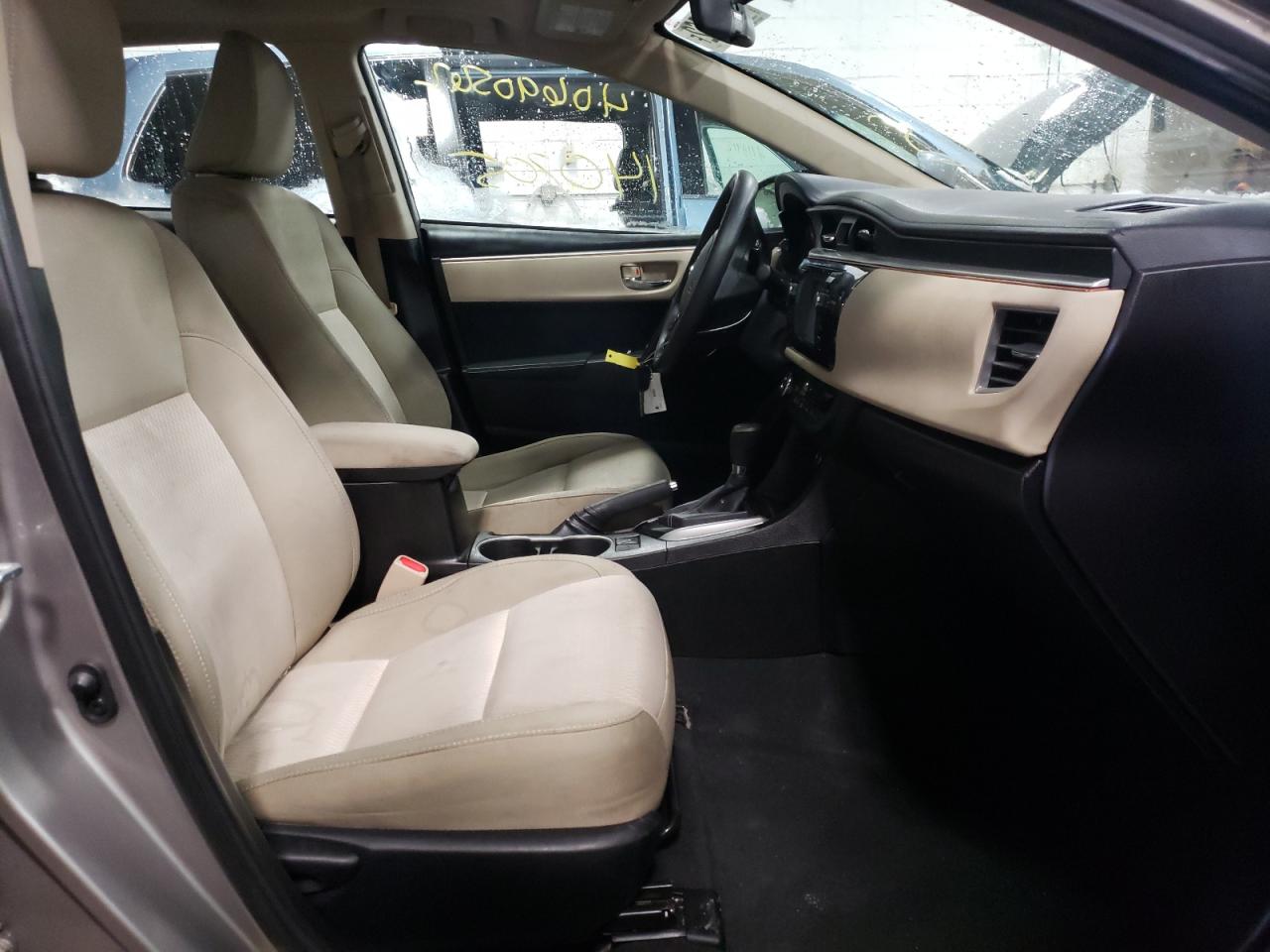 Photo 5 from auction – 2014 TOYOTA COROLLA L with VIN 5YFBURHE5EP058751