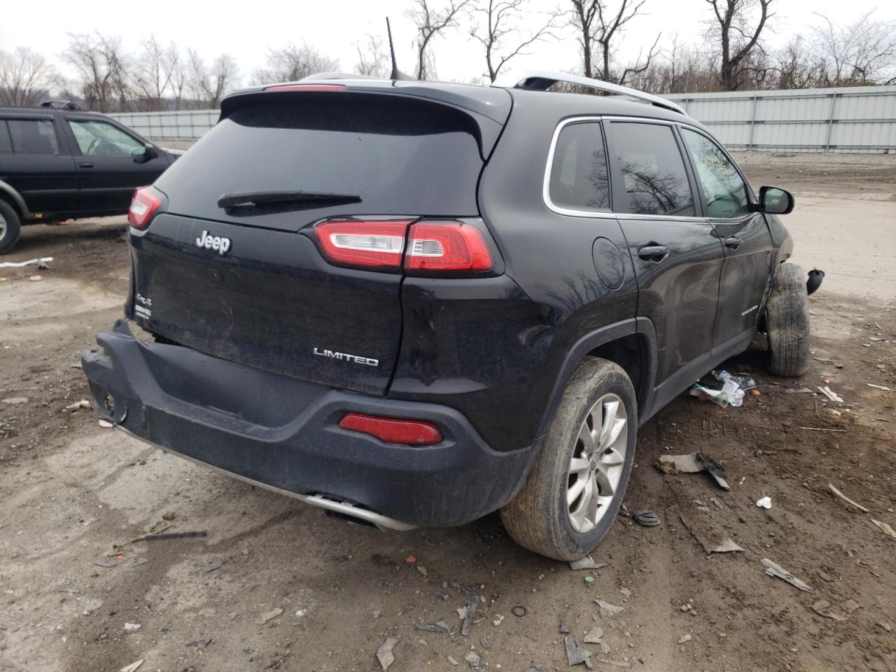 Photo 4 from auction – 2017 JEEP CHEROKEE L with VIN 1C4PJMDS1HW545132