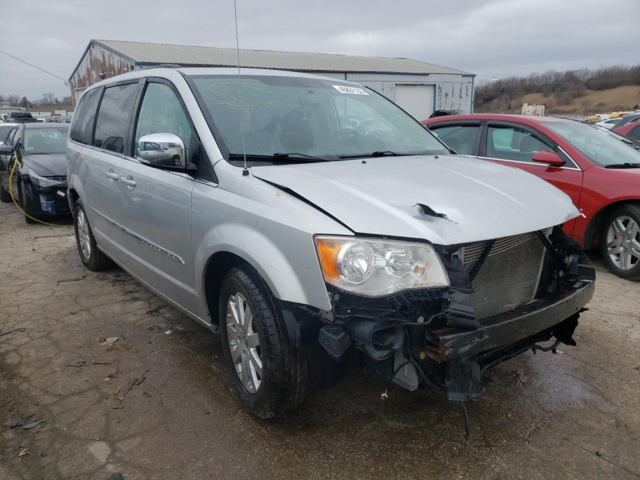 CHRYSLER TOWN & COU 2011 with VIN 2A4RR8DG7BR677679 - Photo from auction