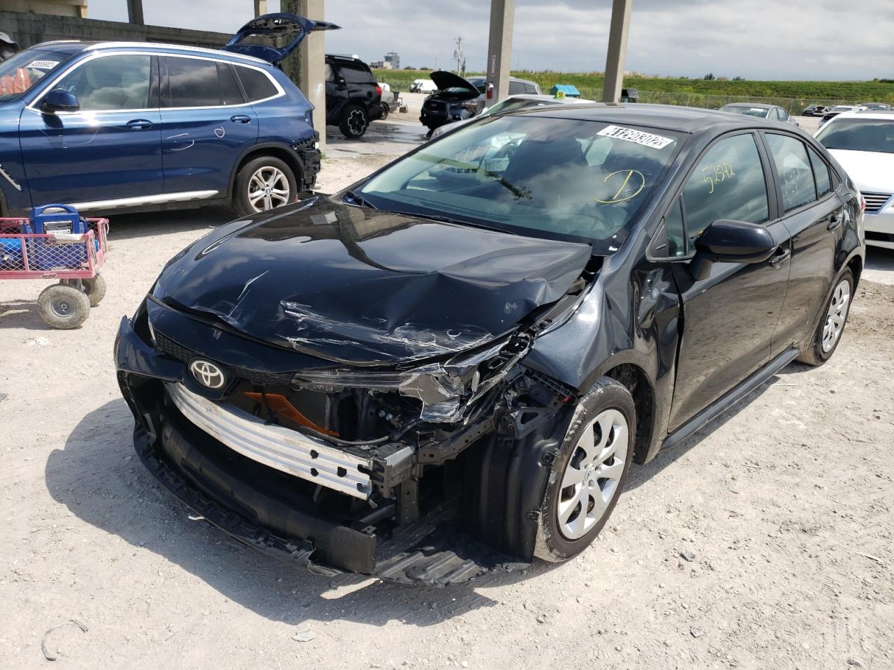 Photo 2 from auction – 2020 TOYOTA COROLLA LE with VIN 5YFEPRAE3LP098967