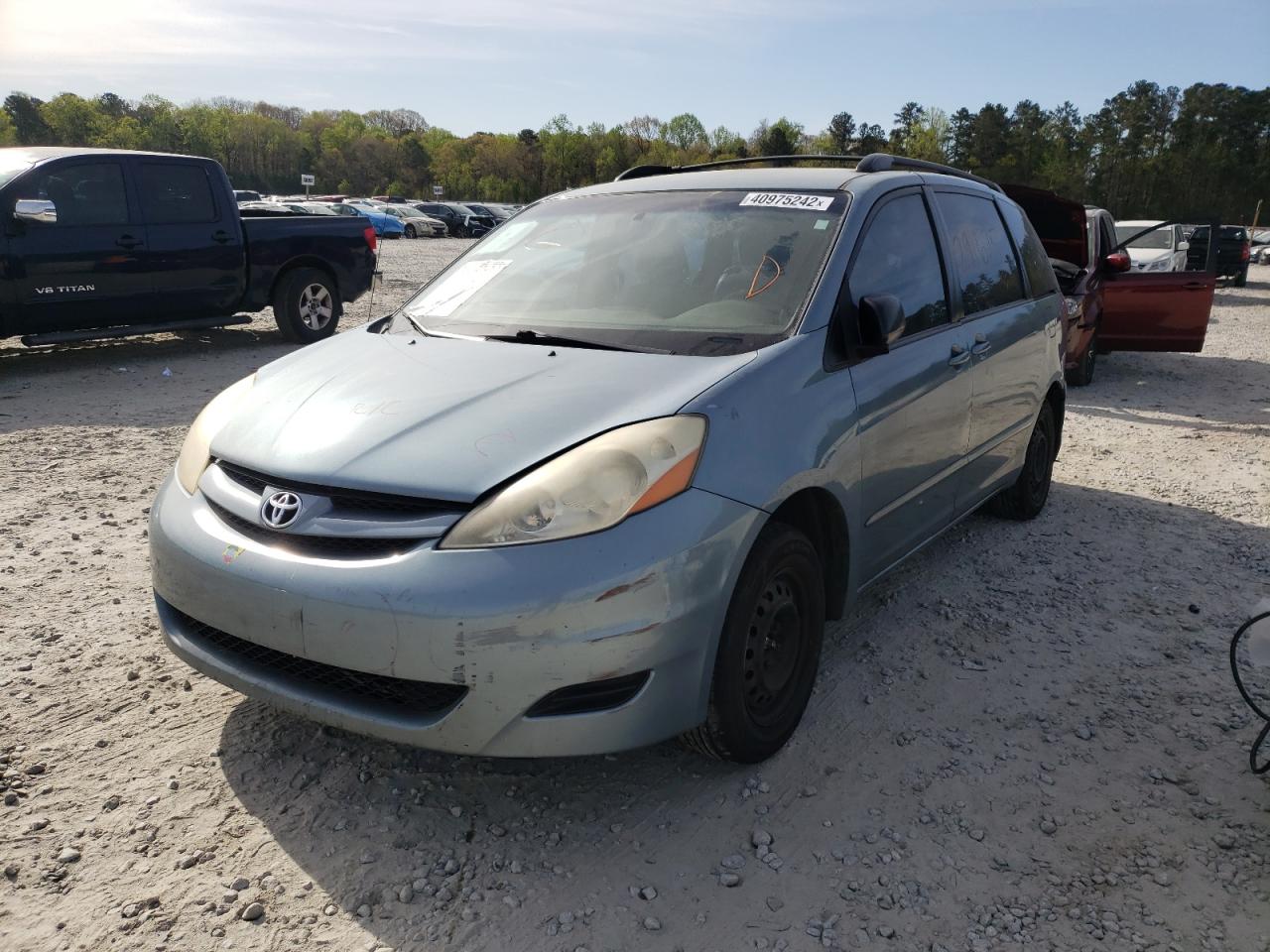 Photo 2 from auction – 2006 TOYOTA SIENNA CE with VIN 5TDZA23C96S406760