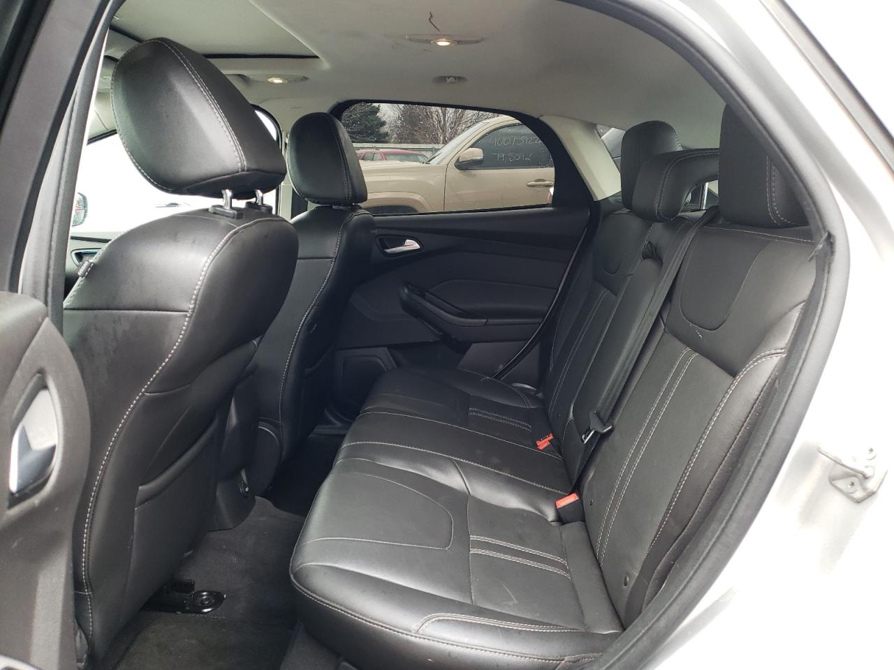 Photo 6 from auction – 2014 FORD FOCUS SE with VIN 1FADP3K23EL105317