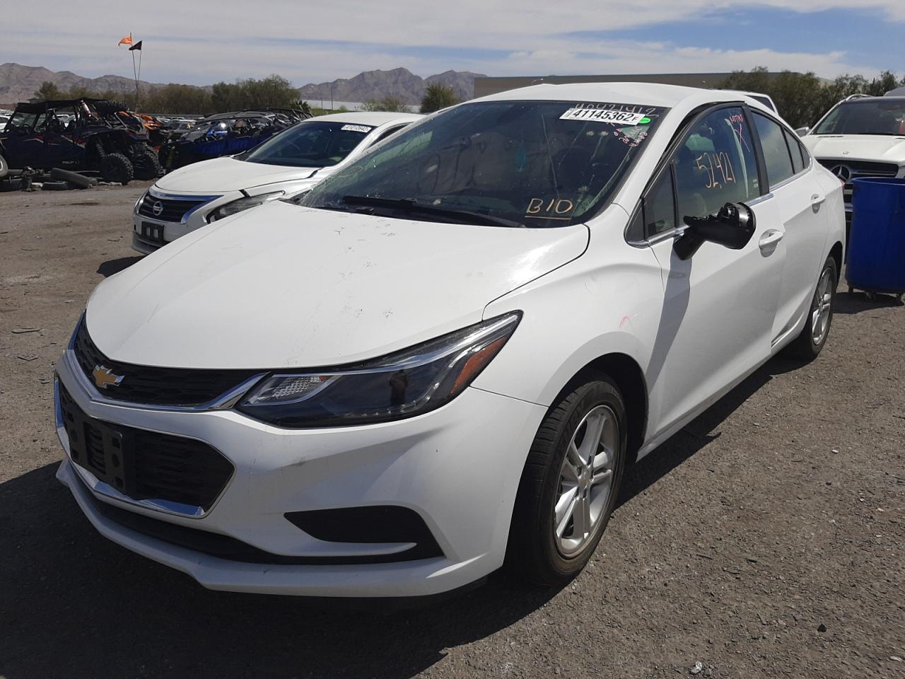 Photo 2 from auction – 2017 CHEVROLET CRUZE LT with VIN 1G1BE5SM2H7205645