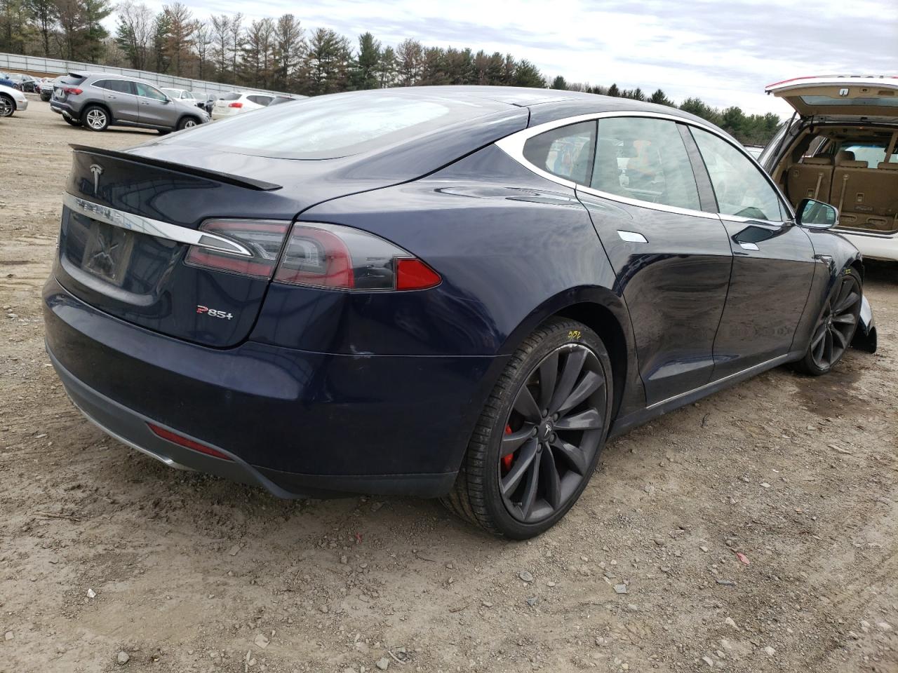 Photo 4 from auction – 2014 TESLA MODEL S with VIN 5YJSA1H1XEFP48031
