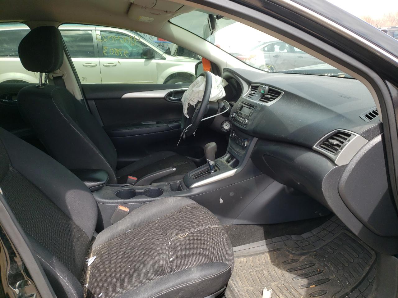 Photo 5 from auction – 2017 NISSAN SENTRA S with VIN 3N1AB7AP6HY343290