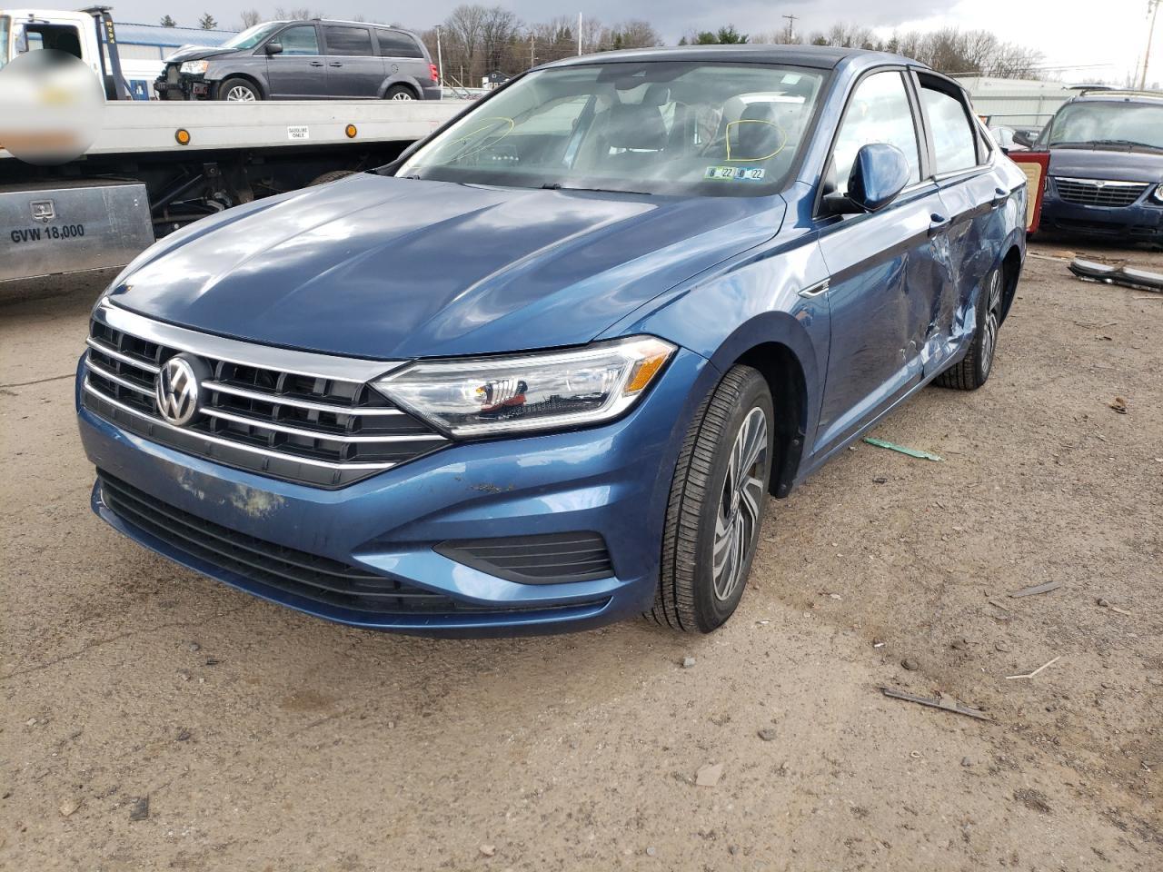Photo 2 from auction – 2020 VOLKSWAGEN JETTA SEL with VIN 3VWEB7BU2LM043830