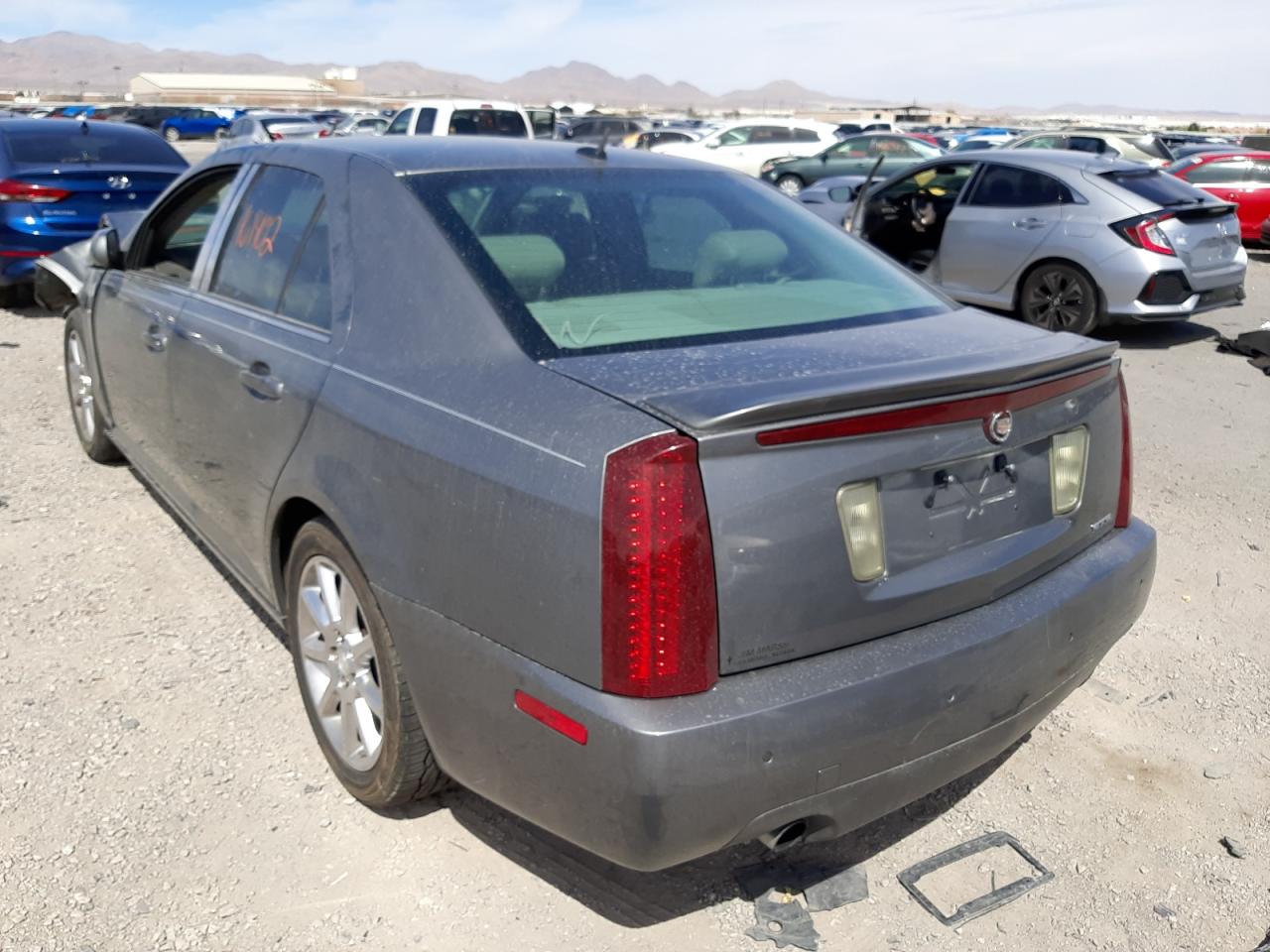 Photo 3 from auction – 2006 CADILLAC STS with VIN 1G6DW677X60102925