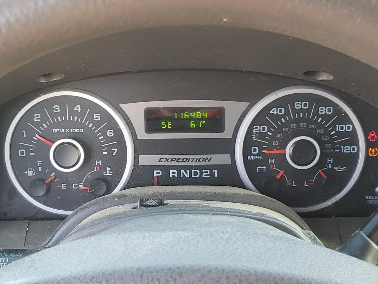 Photo 8 from auction – 2005 FORD EXPEDITION with VIN 1FMPU16525LA29478
