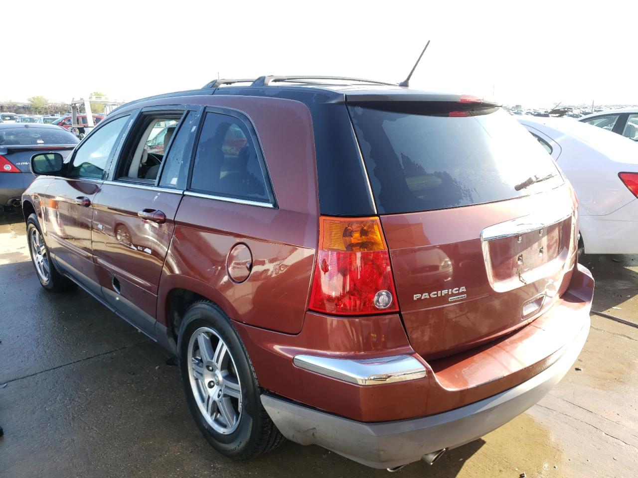 Photo 3 from auction – 2007 CHRYSLER PACIFICA T with VIN 2A8GM68X27R173924