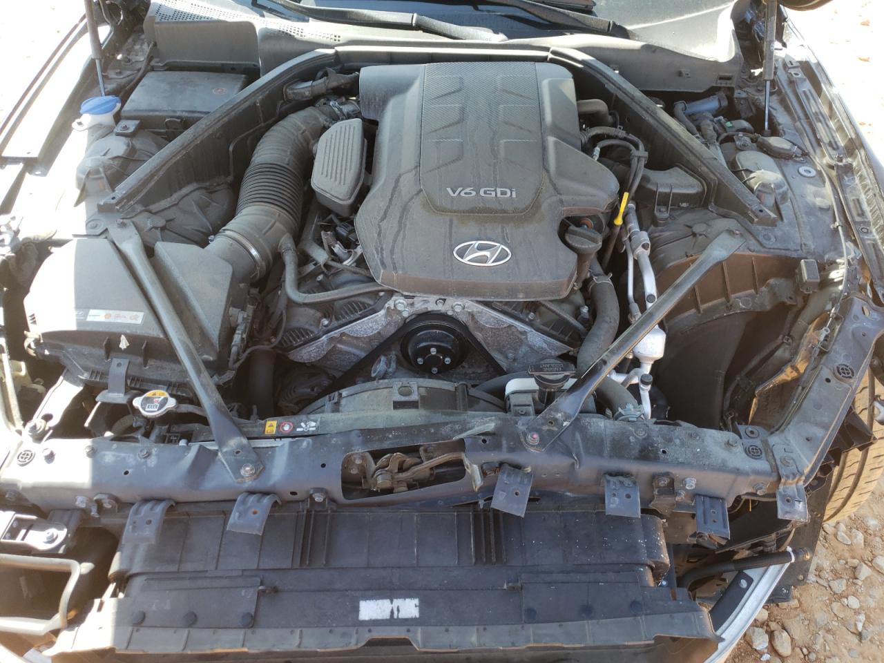 Photo 7 from auction – 2016 HYUNDAI GENESIS 3. with VIN KMHGN4JE0GU134829
