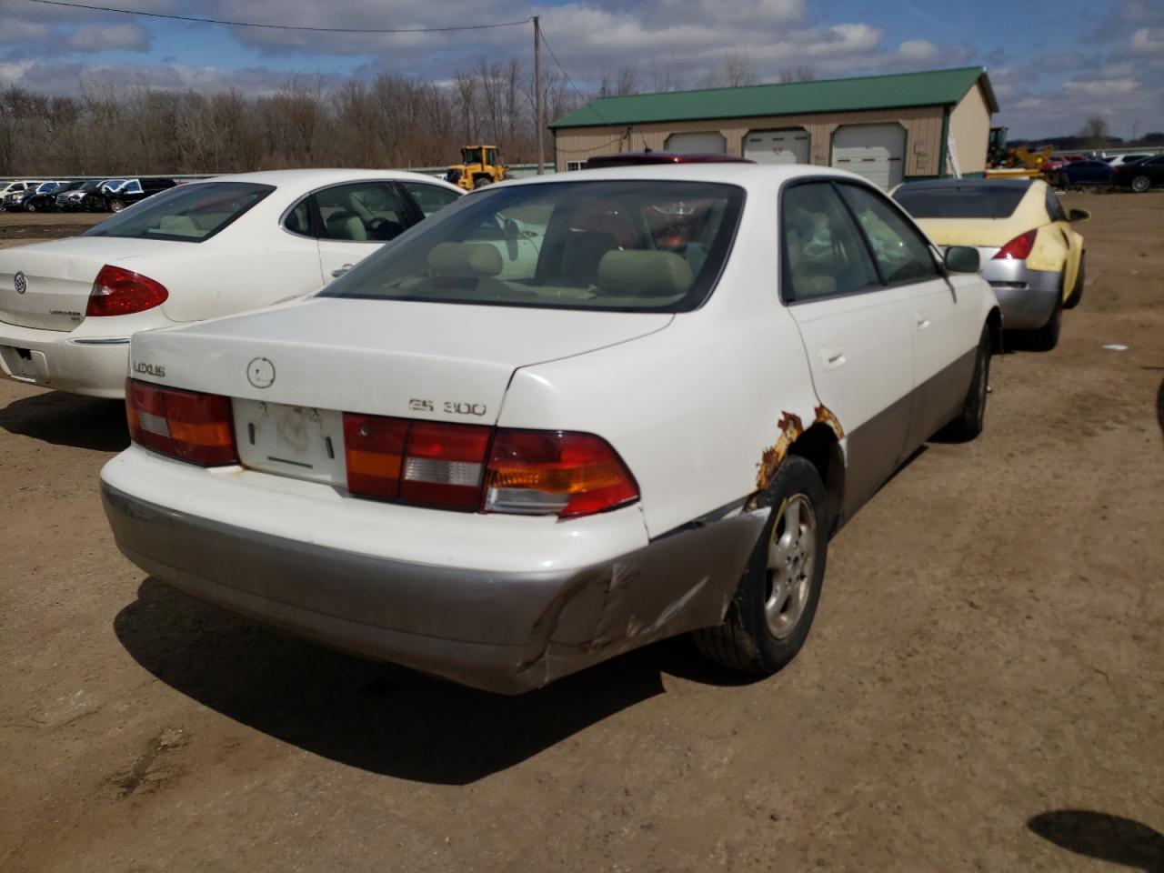 Foto 4 de la subasta – 1998 LEXUS ES 300 con VIN JT8BF28G5W5045238