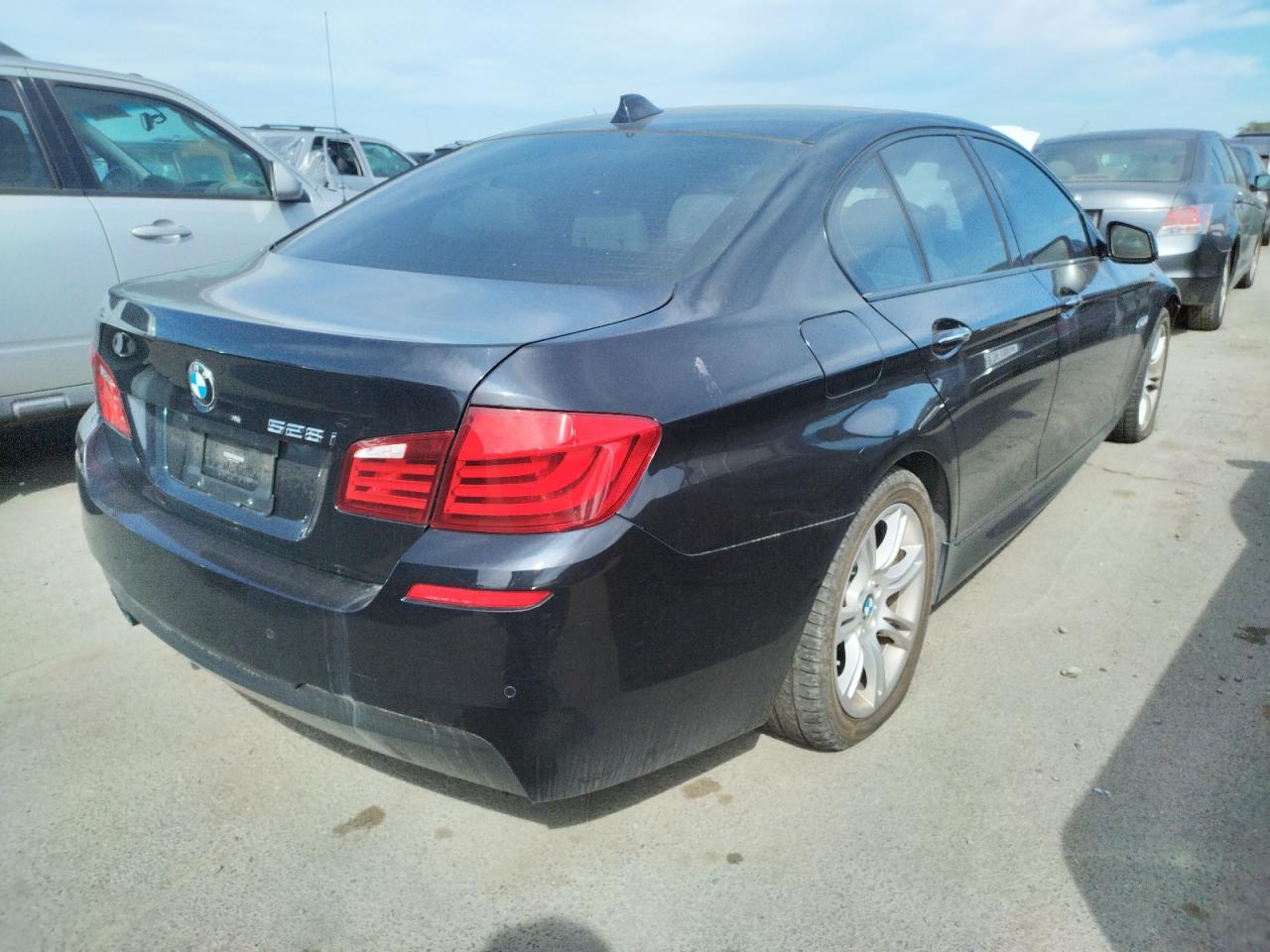 Photo 4 from auction – 2012 BMW 528 I with VIN WBAXG5C53CDY28312