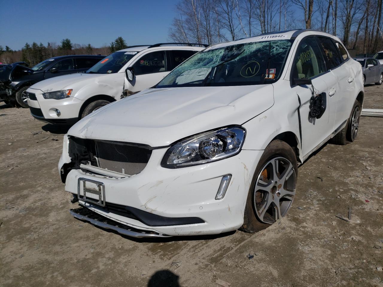 Photo 2 from auction – 2015 VOLVO XC60 T6 PR with VIN YV4902RB1F2576598