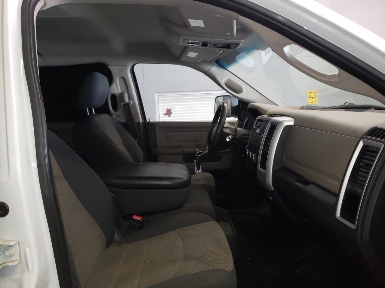 Photo 5 from auction – 2012 DODGE RAM 2500 S with VIN 3C6UD5DL4CG119040