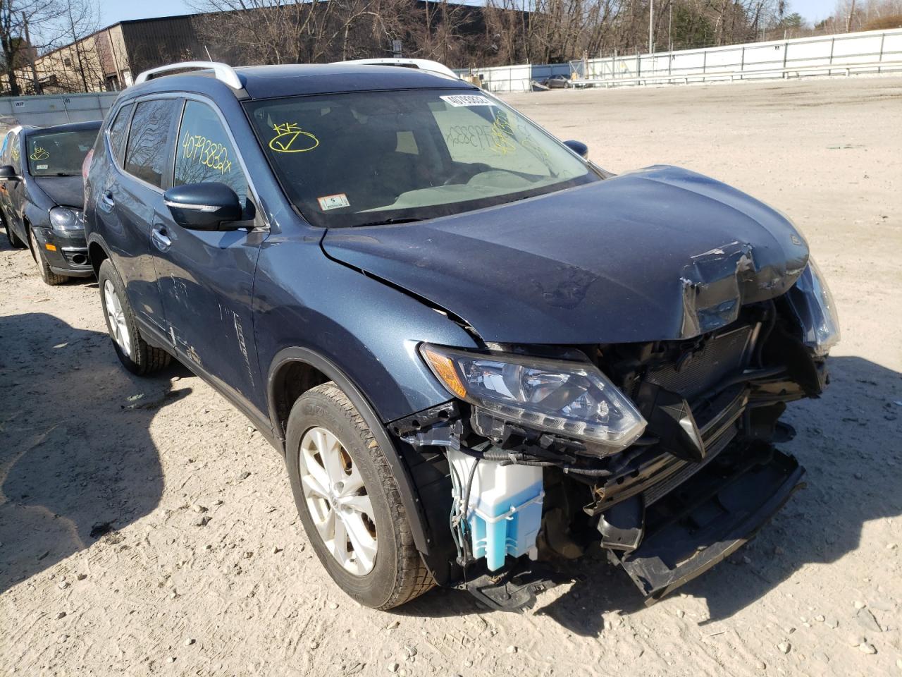 NISSAN ROGUE S 2015 with VIN 5N1AT2MV2FC855881 - Photo from auction
