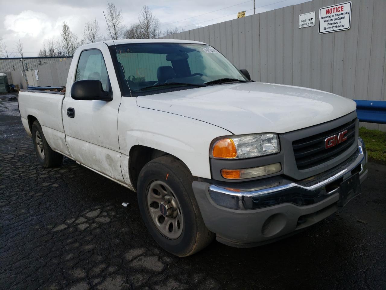 Photo 9 from auction – 2006 GMC NEW SIERRA with VIN 3GTEC14V06G144516