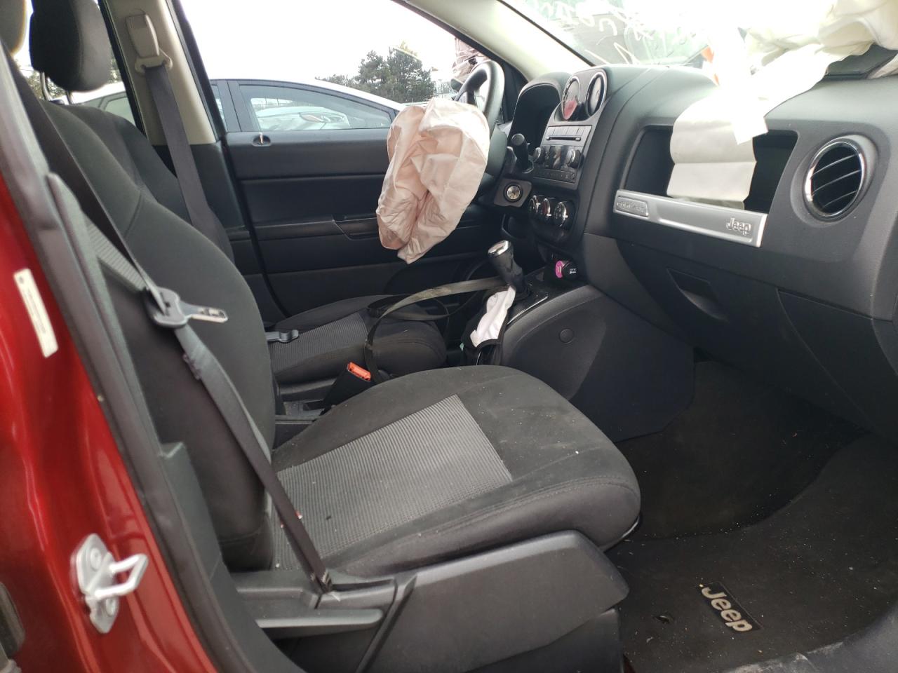 Photo 5 from auction – 2016 JEEP COMPASS with VIN 1C4NJCBA2GD513456