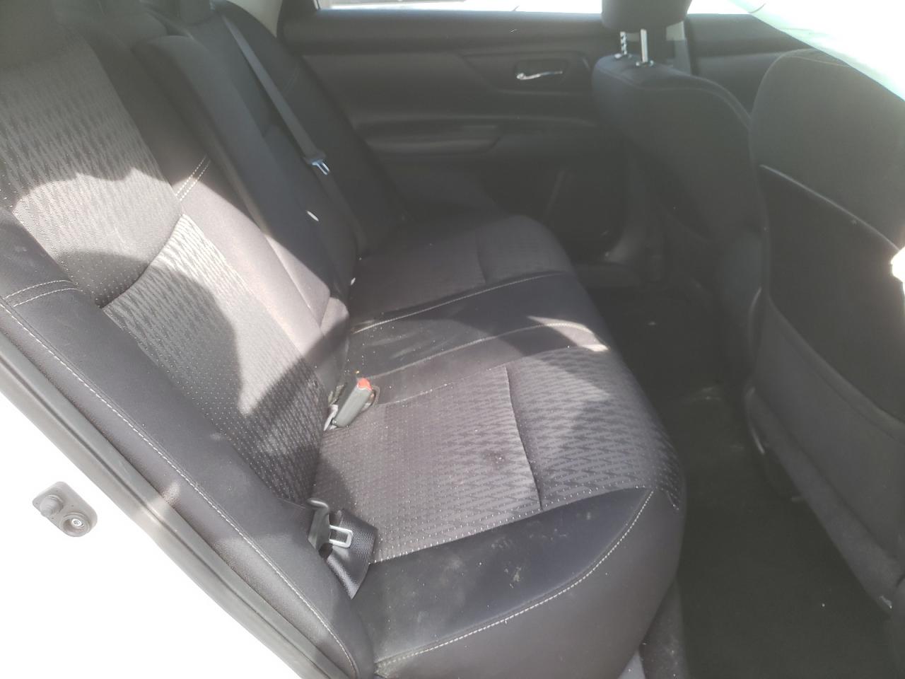 Photo 6 from auction – 2016 NISSAN ALTIMA 2.5 with VIN 1N4AL3AP7GC136780