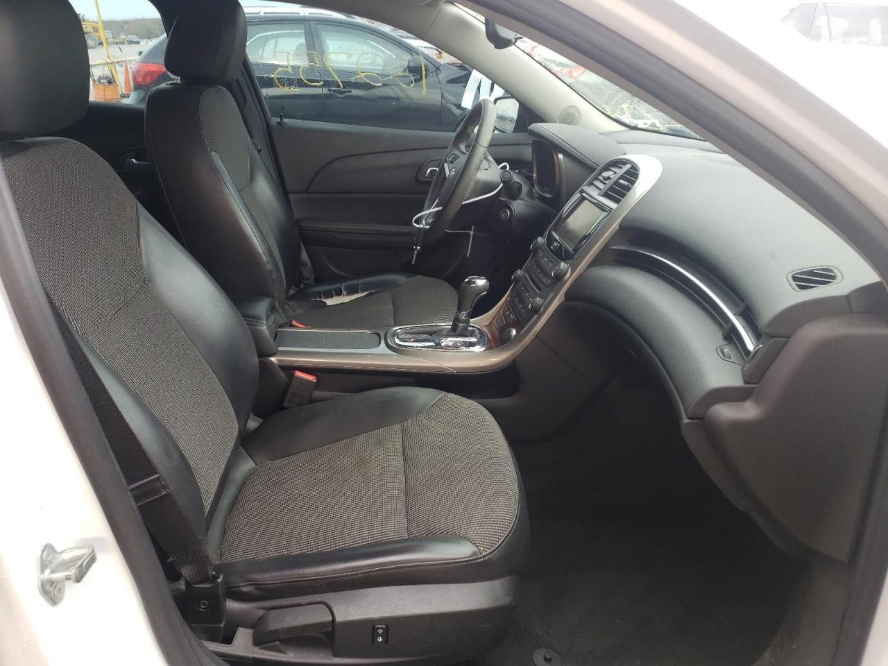 Photo 5 from auction – 2013 CHEVROLET MALIBU 1LT with VIN 1G11C5SA6DF148227
