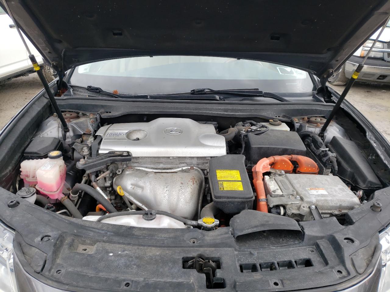 Photo 7 from auction – 2014 LEXUS ES 300H with VIN JTHBW1GG0E2054151