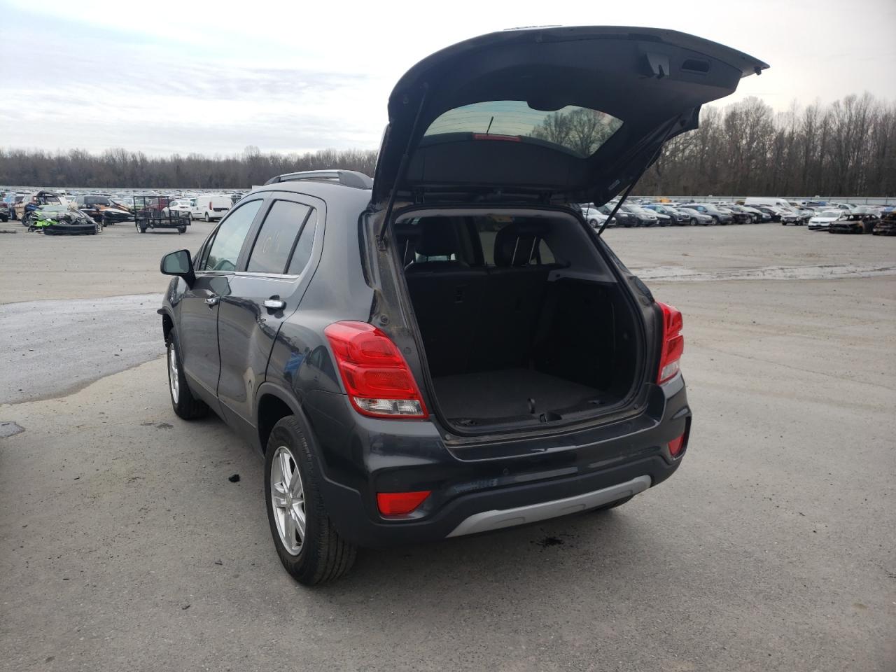 Photo 3 from auction – 2018 CHEVROLET TRAX 1LT with VIN 3GNCJPSB1JL306525