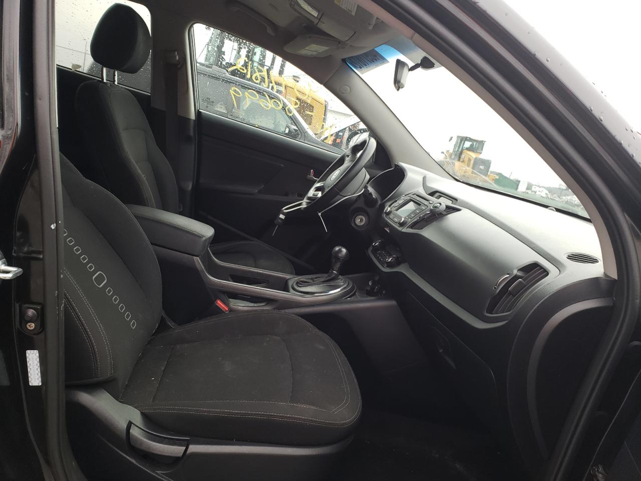 Photo 5 from auction – 2012 KIA SPORTAGE E with VIN KNDPC3A24C7340240