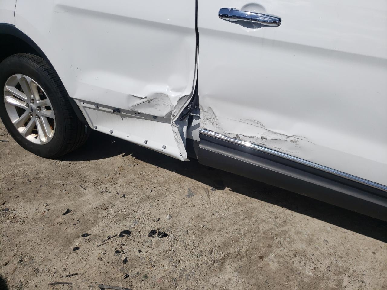Photo 9 from auction – 2015 FORD EXPLORER X with VIN 1FM5K8D82FGC07628