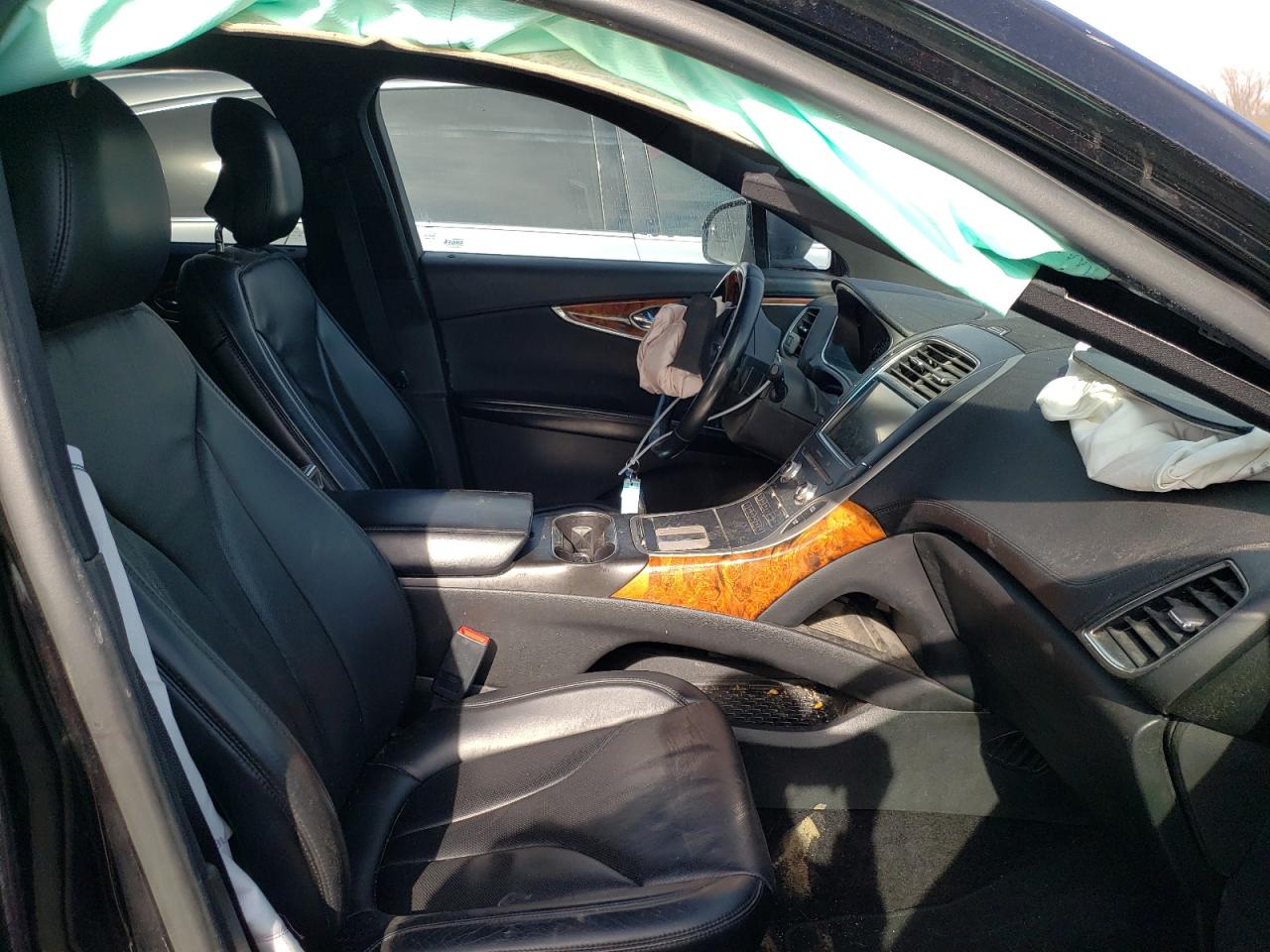 Photo 5 from auction – 2016 LINCOLN MKX RESERV with VIN 2LMTJ8LR3GBL32560