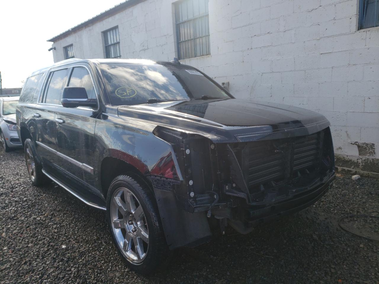 CADILLAC ESCALADE E 2018 مع رقم تعريف المركبة 1GYS4HKJ7JR101044 - صورة من المزاد