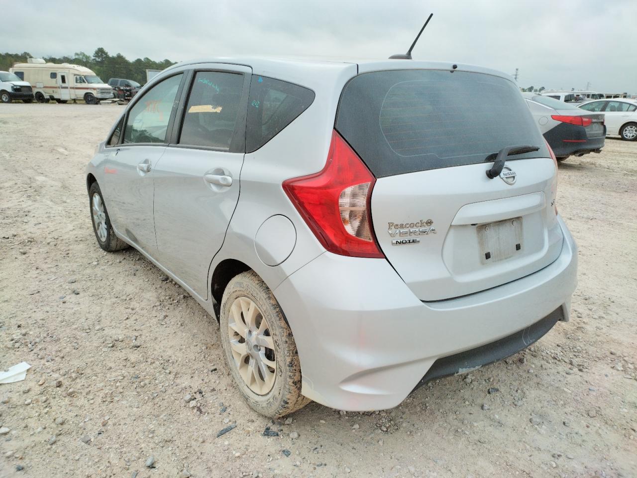 Photo 3 from auction – 2017 NISSAN VERSA NOTE with VIN 3N1CE2CP6HL376755