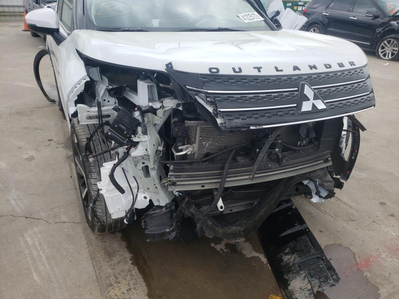 Photo 9 from auction – 2022 MITSUBISHI OUTLANDER with VIN JA4J3TA8XNZ046532
