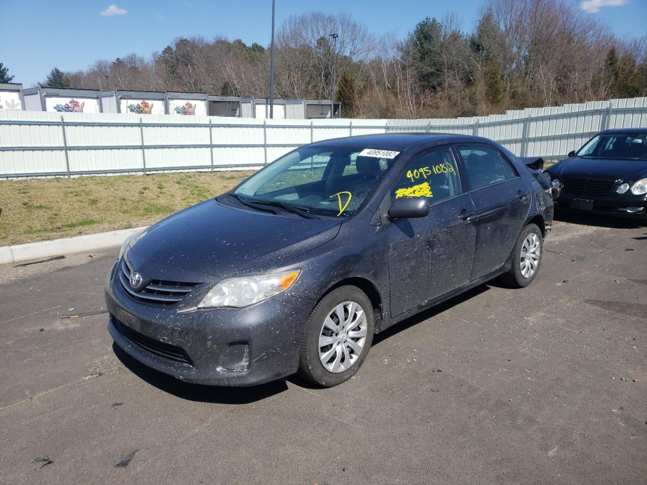 Photo 2 from auction – 2013 TOYOTA COROLLA with VIN 2T1BU4EE8DC038225