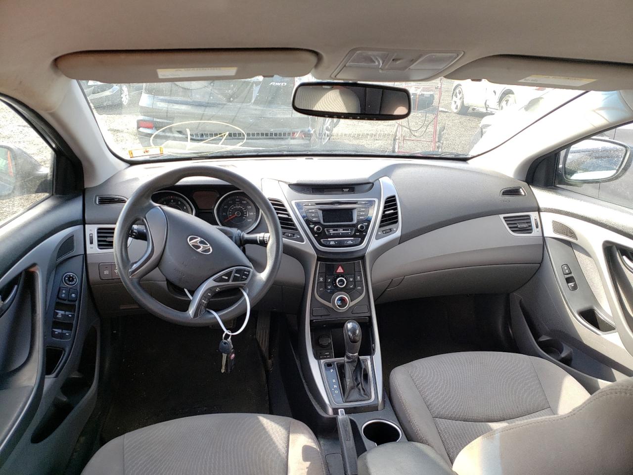 Photo 9 from auction – 2015 HYUNDAI ELANTRA with VIN 5NPDH4AEXFH638358