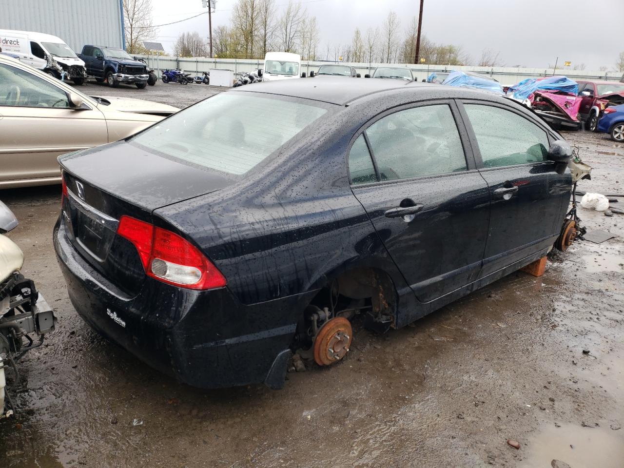 Photo 4 from auction – 2009 HONDA CIVIC LX with VIN 19XFA16569E049000