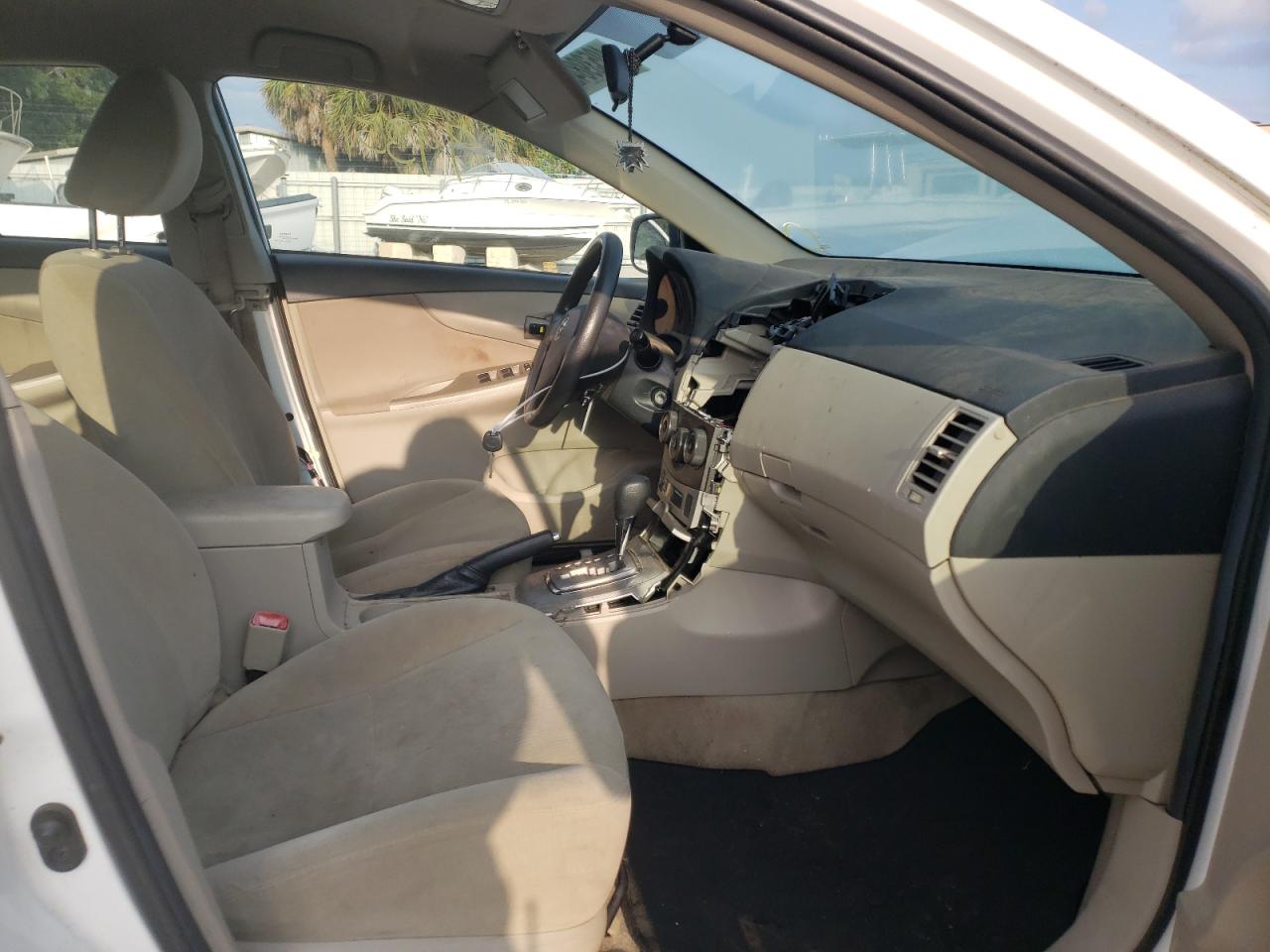 Photo 5 from auction – 2011 TOYOTA COROLLA BA with VIN 2T1BU4EE3BC731927