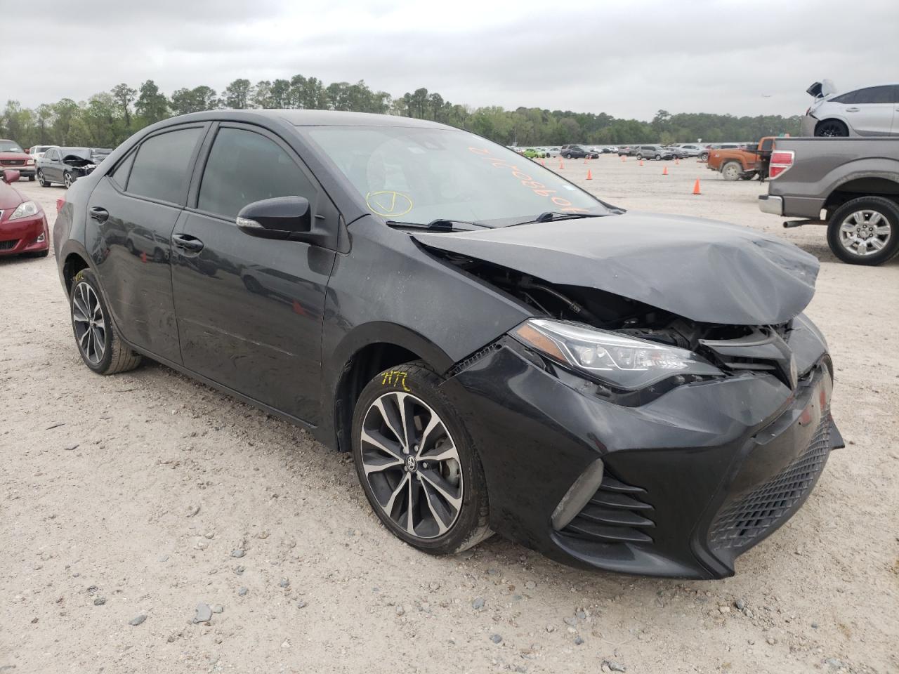 TOYOTA COROLLA L 2018 with VIN 5YFBURHE2JP780768 - Photo from auction